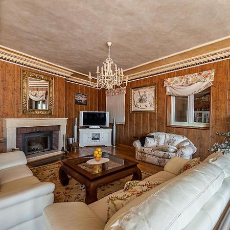 Waou Deluxe Cottage Titulcia 외부 사진