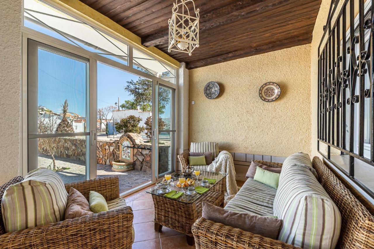 Waou Deluxe Cottage Titulcia 외부 사진