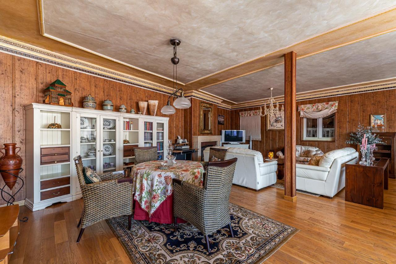 Waou Deluxe Cottage Titulcia 외부 사진