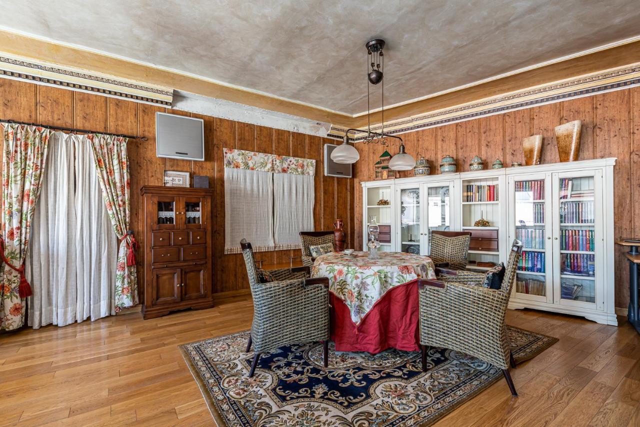 Waou Deluxe Cottage Titulcia 외부 사진