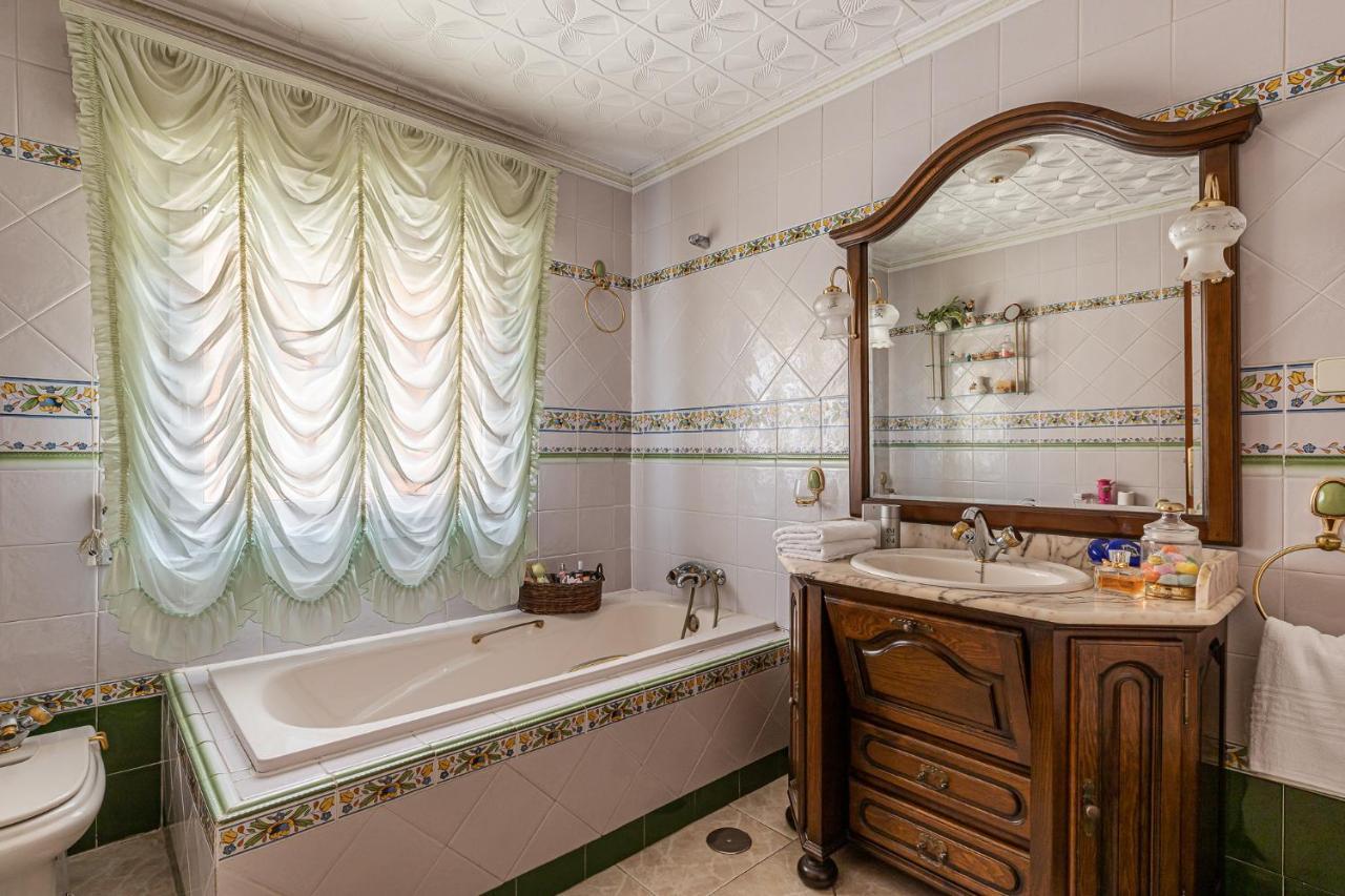 Waou Deluxe Cottage Titulcia 외부 사진