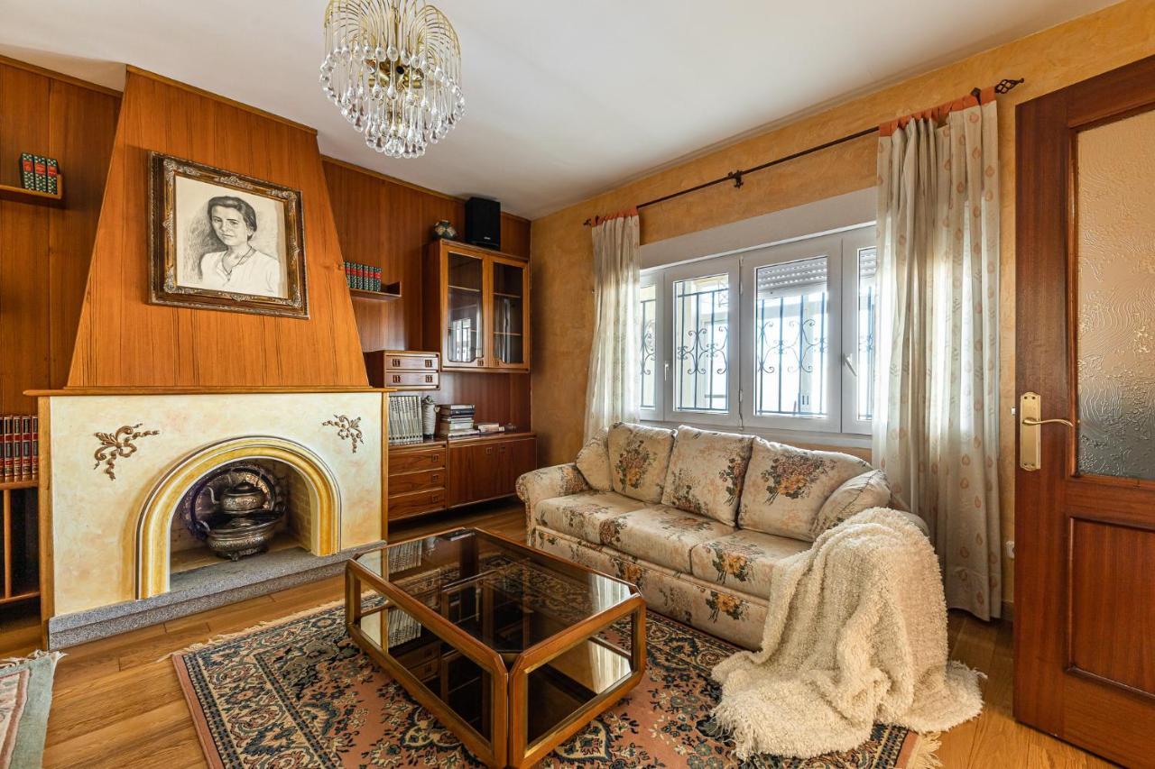 Waou Deluxe Cottage Titulcia 외부 사진